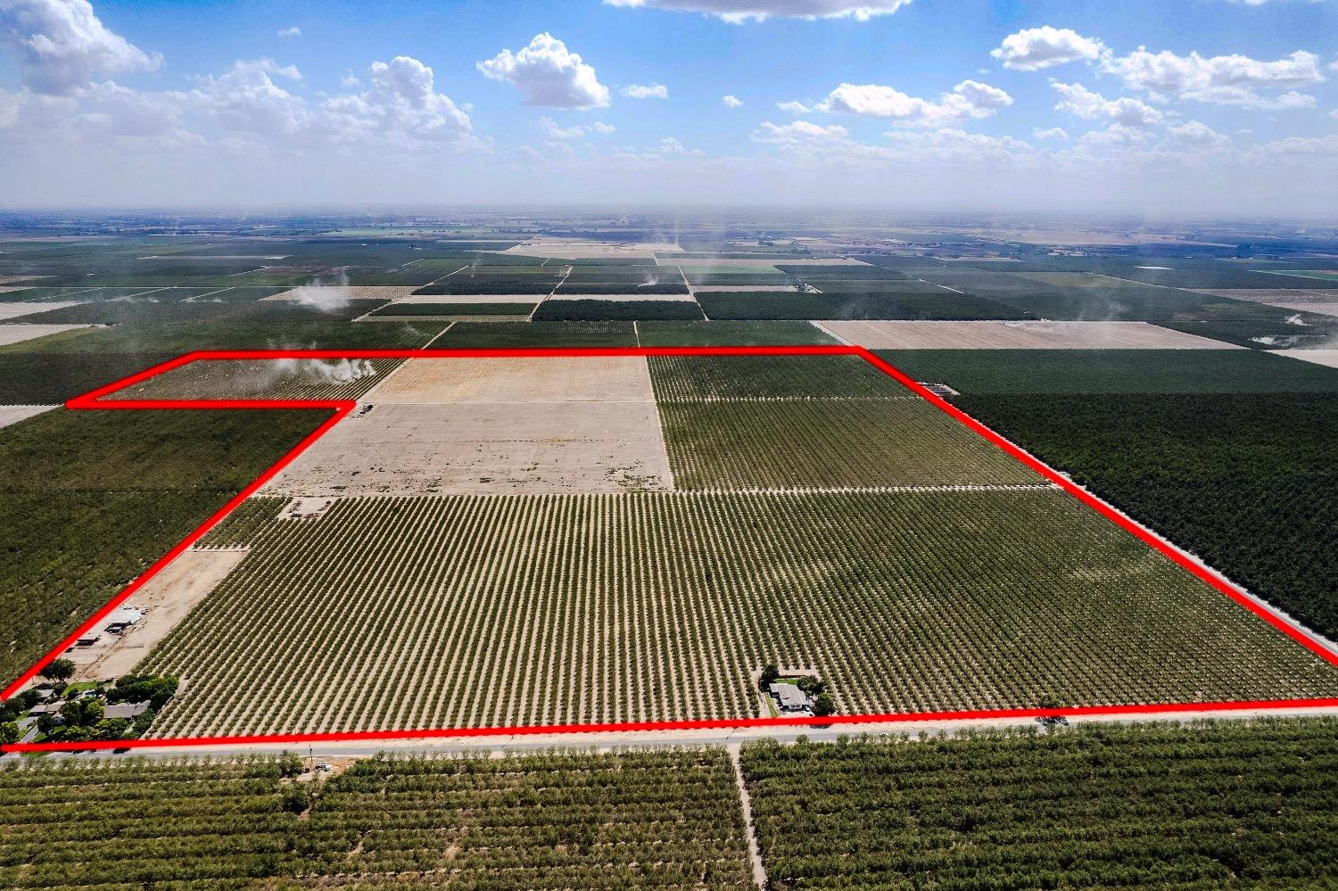 2457 E Clarkson Ave, Selma, CA 93662