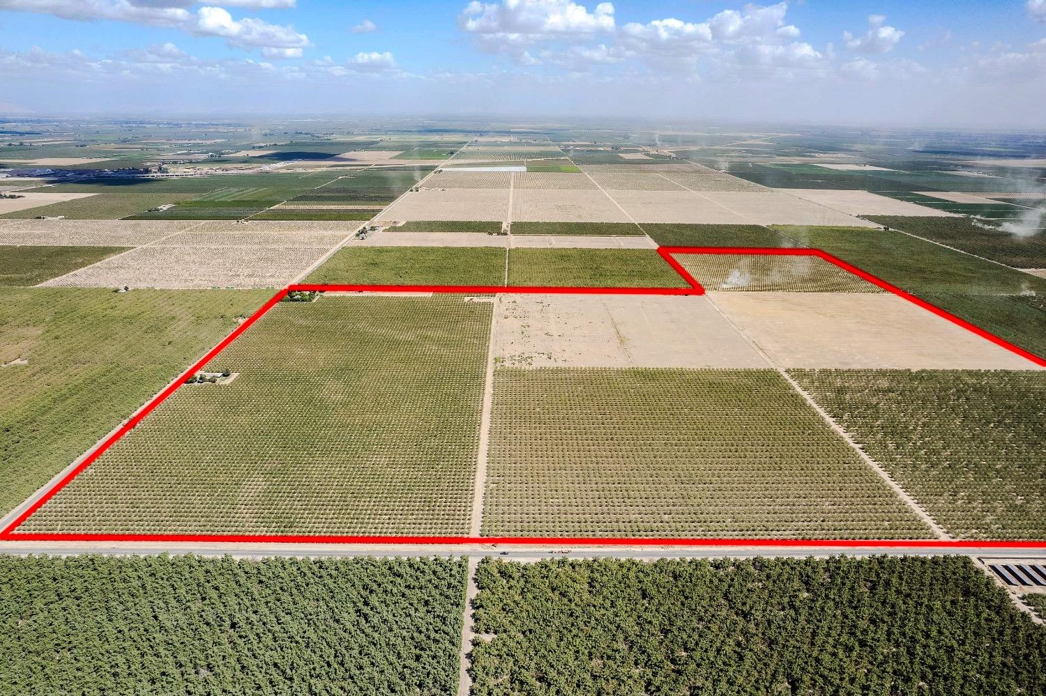 2457 E Clarkson Ave, Selma, CA 93662