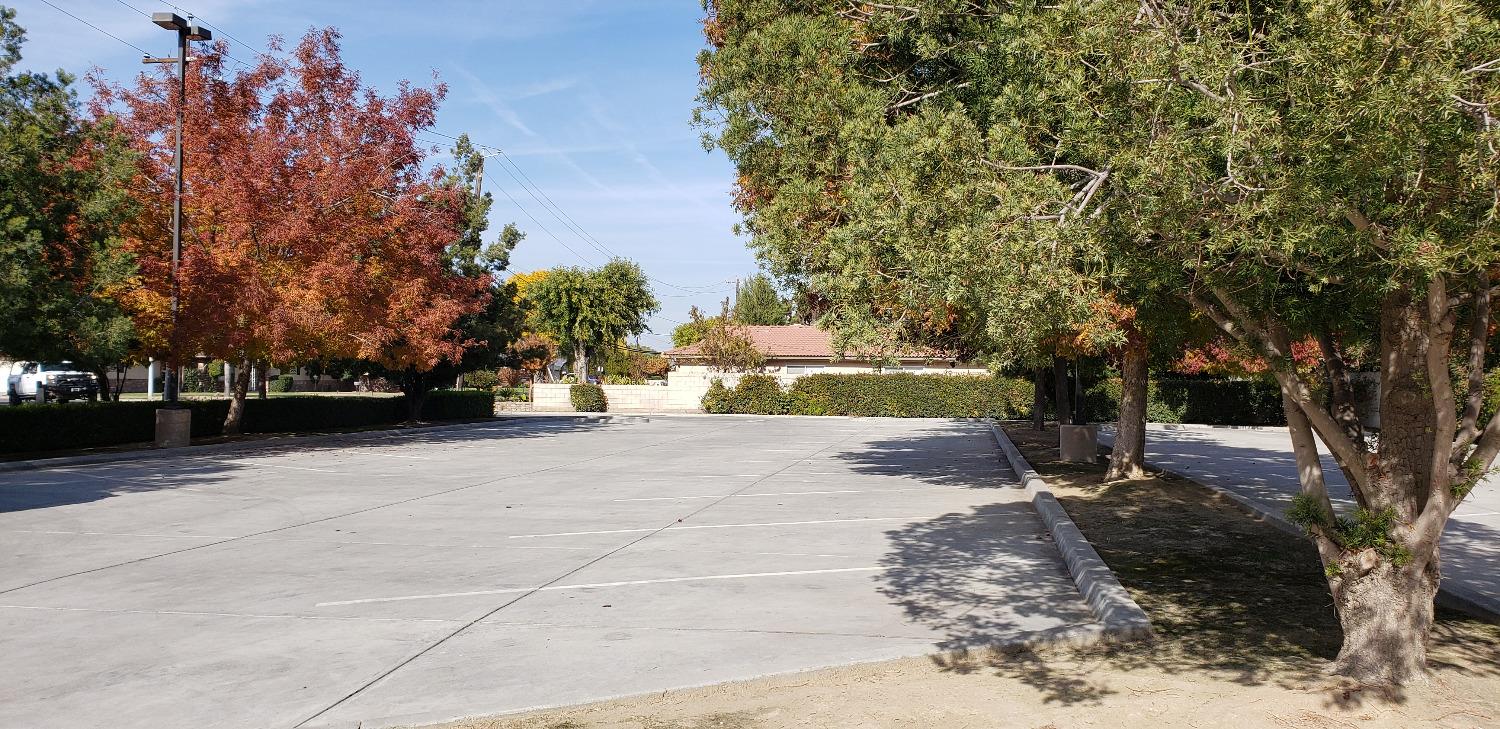 2531 Howard Rd, Madera, CA 93637