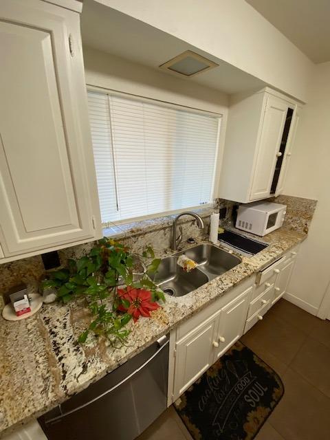 945 S Clovis Ave #V, Fresno, CA 93727