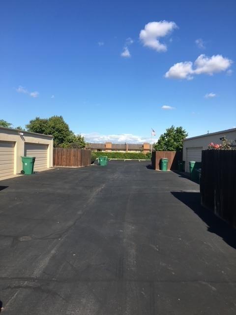 945 S Clovis Ave #V, Fresno, CA 93727