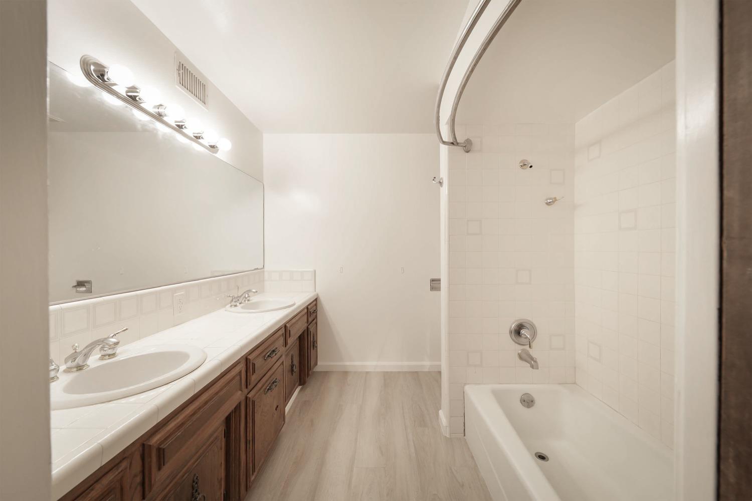 4200 Boise St Unit St #3B, Bakersfield, CA 93306