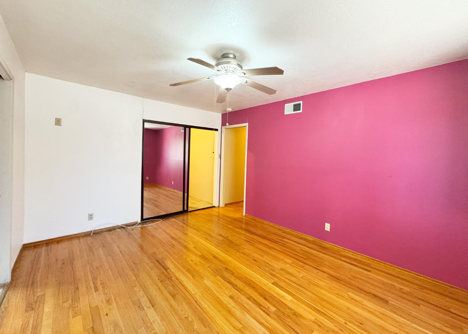 1041 Golden Gate Ave, Dos Palos, CA 93620