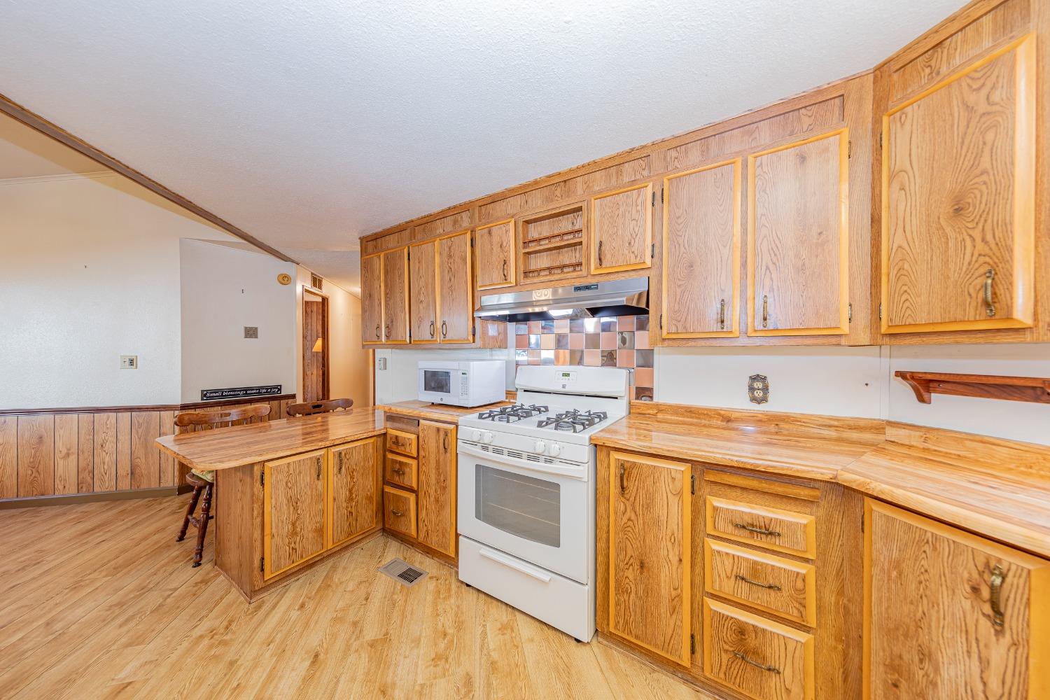 39737 Road 274 #22, Bass Lake, CA 93604