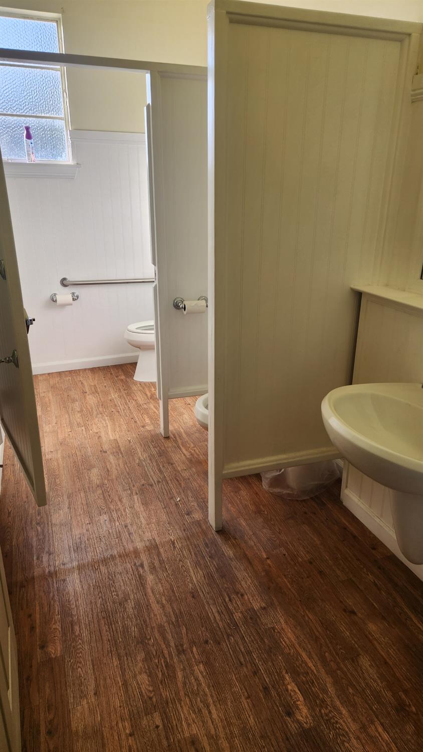 398 N Maple Ave, Fresno, CA 93702