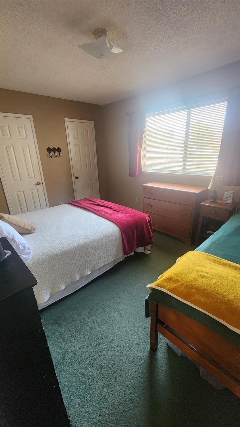 398 N Maple Ave, Fresno, CA 93702