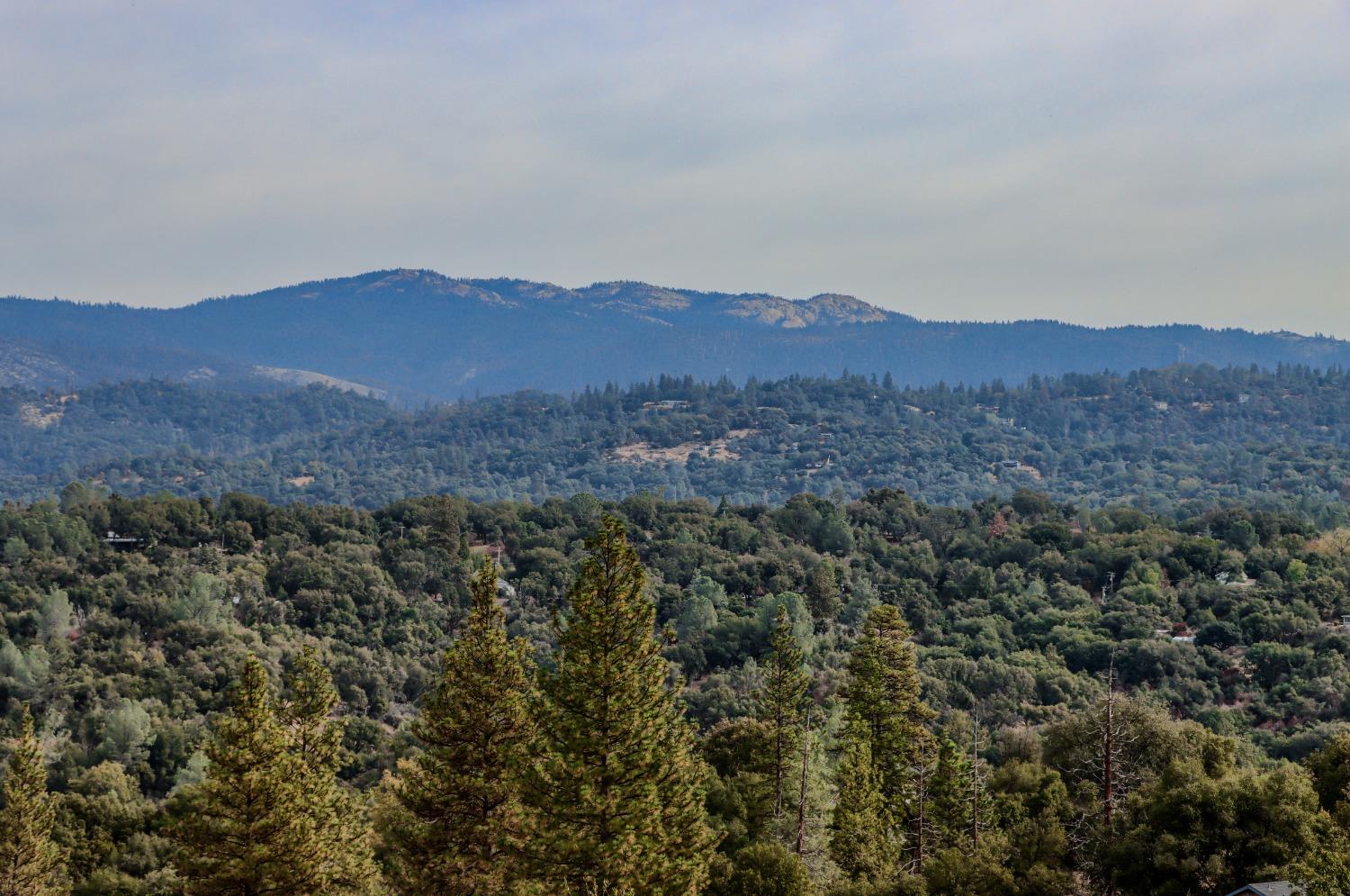 1 Stillmeadow Lane, Oakhurst, CA 93644