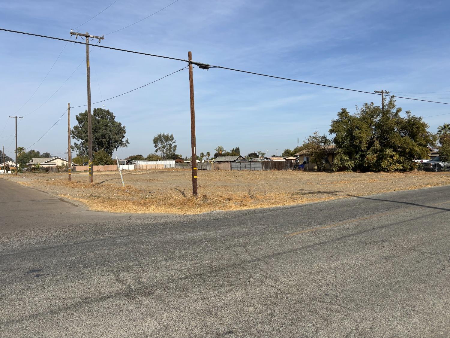 2744 Sherman Ave, Corcoran, CA 93212