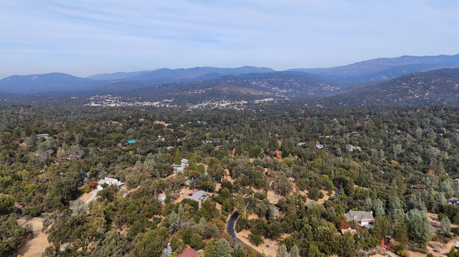 2 Stillmeadow Lane, Oakhurst, CA 93644