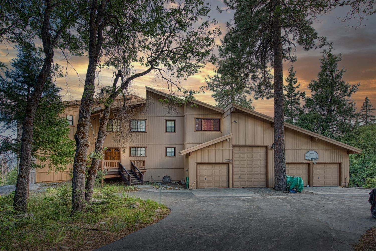 52180 Chahlip Ln, Shaver Lake, CA 93664
