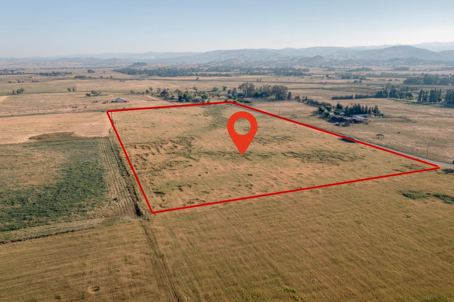 13351 E Herndon, Clovis, CA 93619