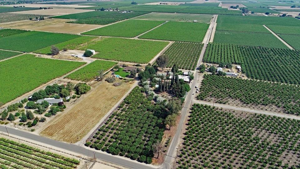 5139 Jim Savage Rd, Reedley, CA 93654