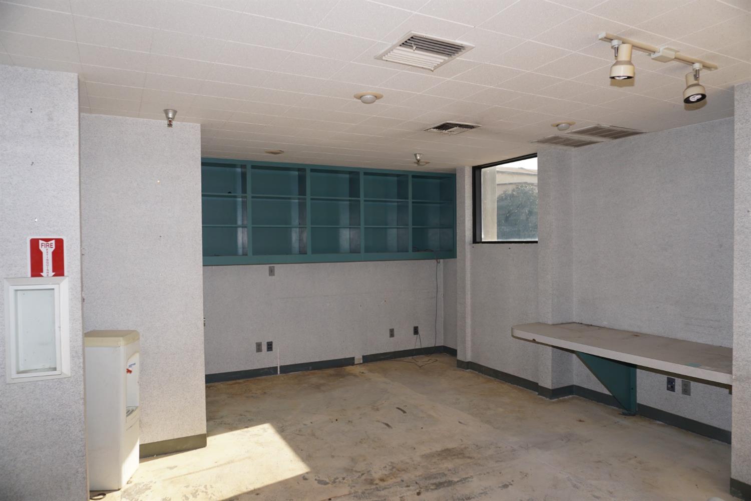 1819 E Lamona Ave E, Fresno, CA 93703