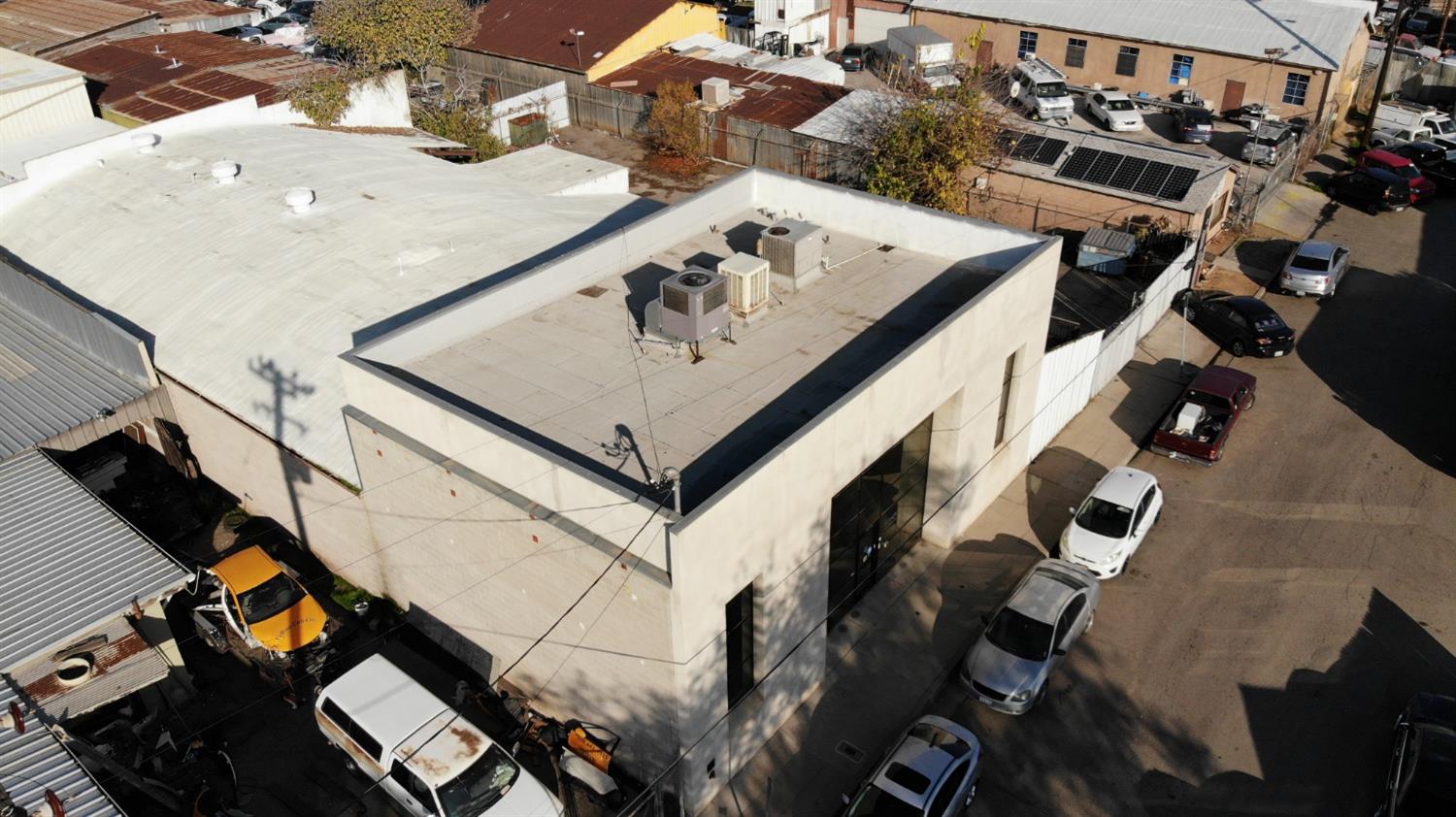 1819 E Lamona Ave E, Fresno, CA 93703