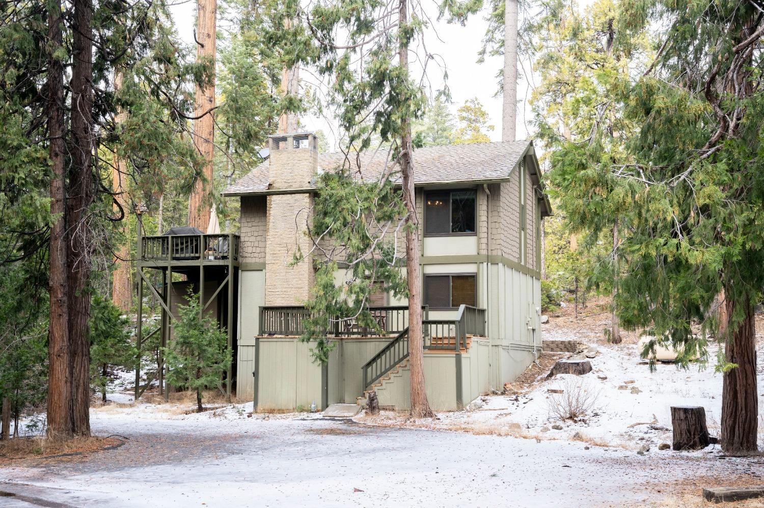 42135 Hanging Branch Rd, Shaver Lake, CA 93664