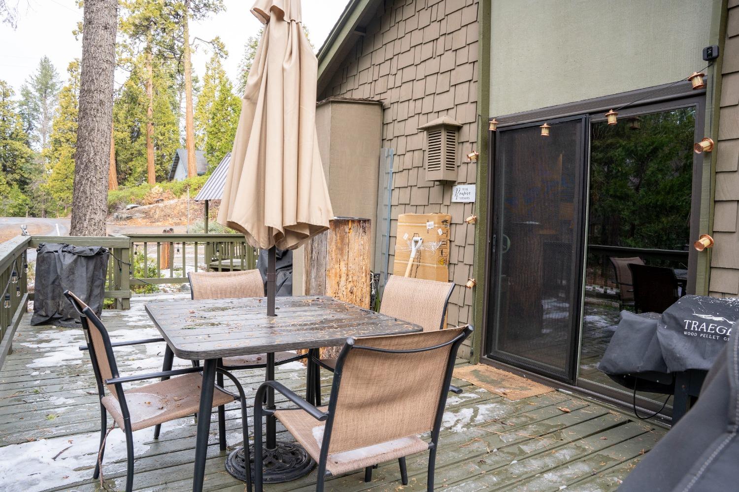 42135 Hanging Branch Rd, Shaver Lake, CA 93664