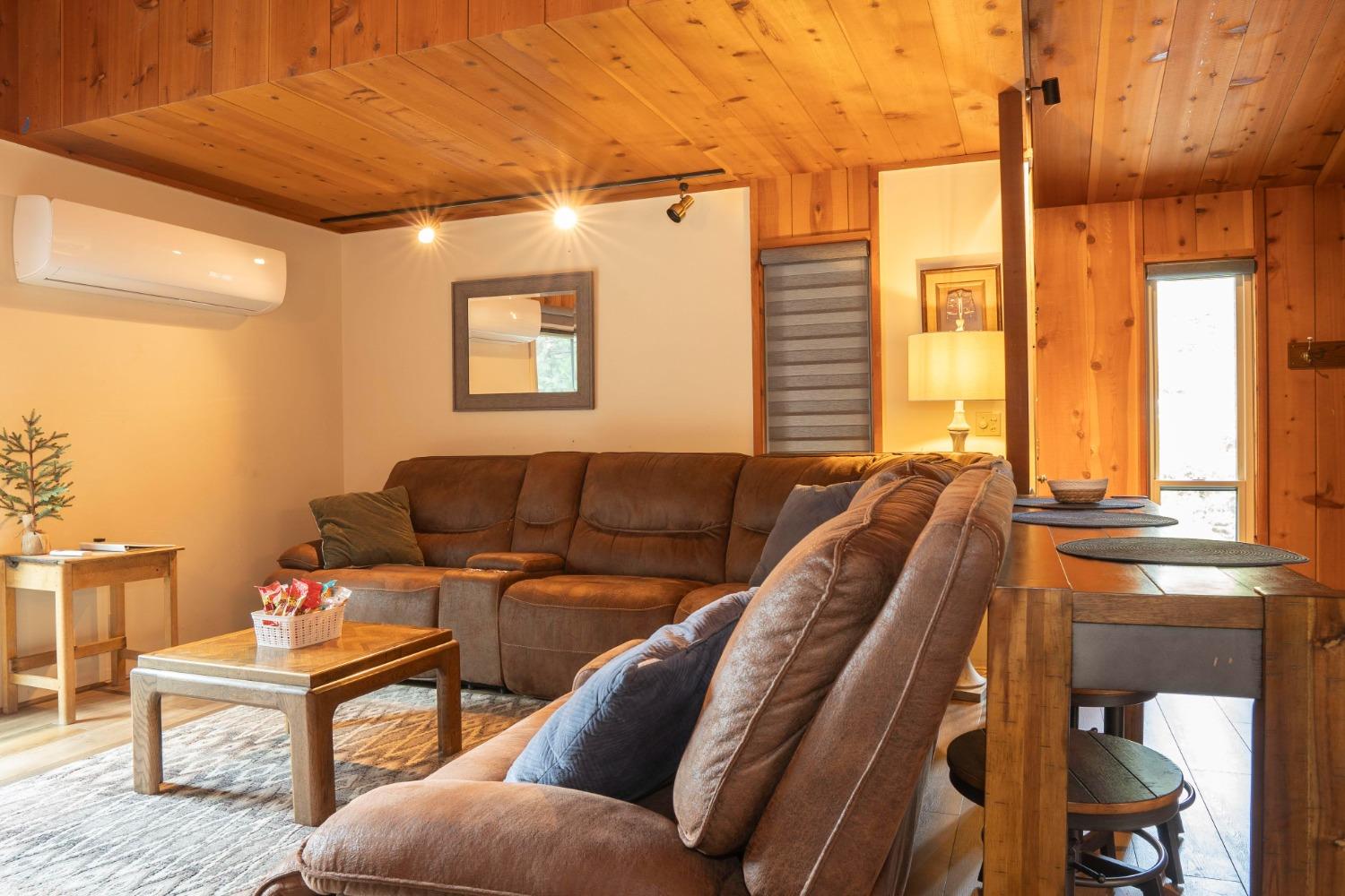 42135 Hanging Branch Rd, Shaver Lake, CA 93664