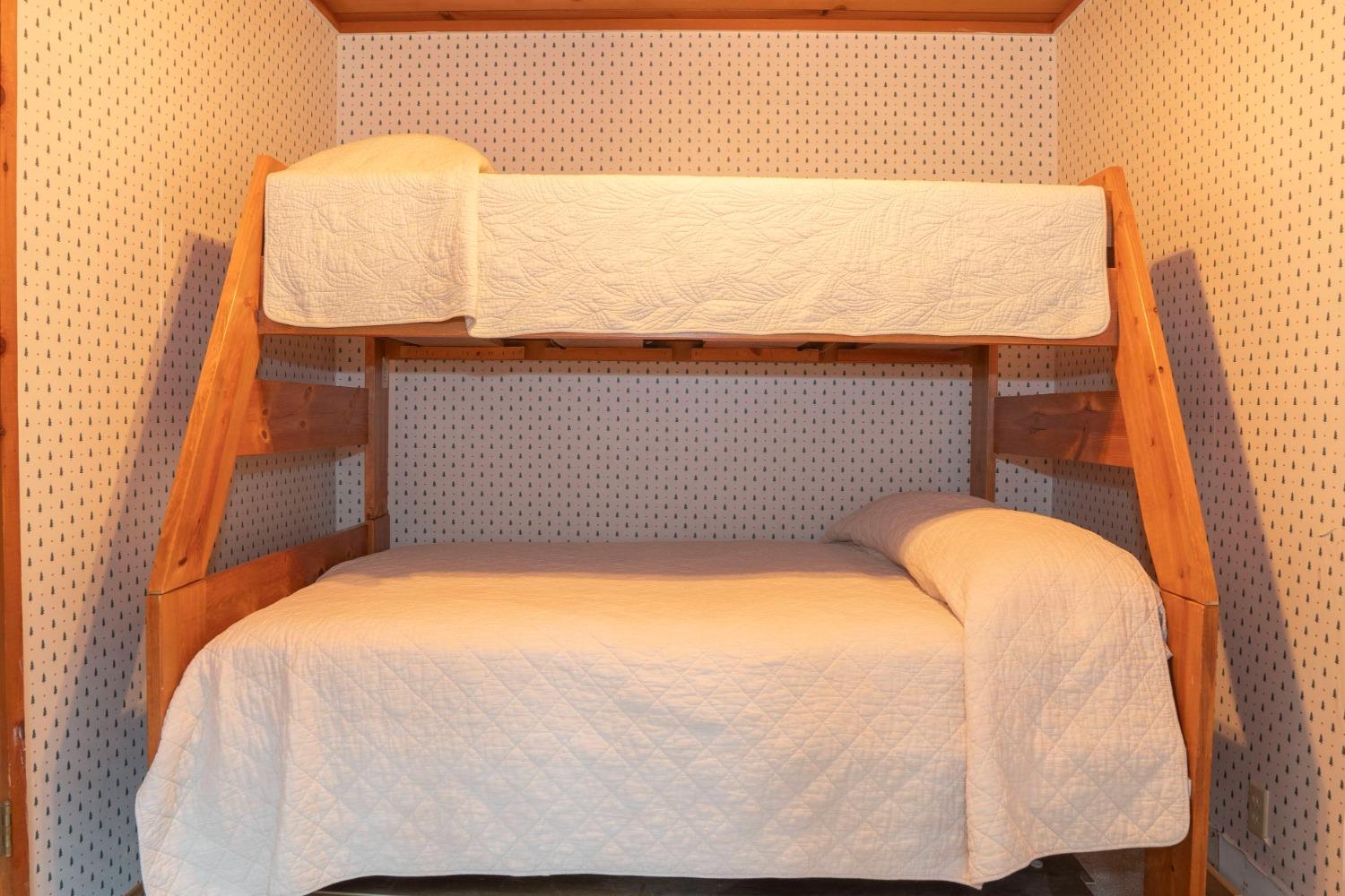 42135 Hanging Branch Rd, Shaver Lake, CA 93664