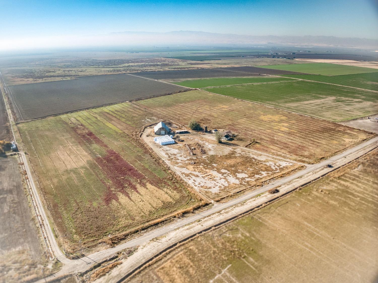 17131 Cotton Rd, Los Banos, CA 93635