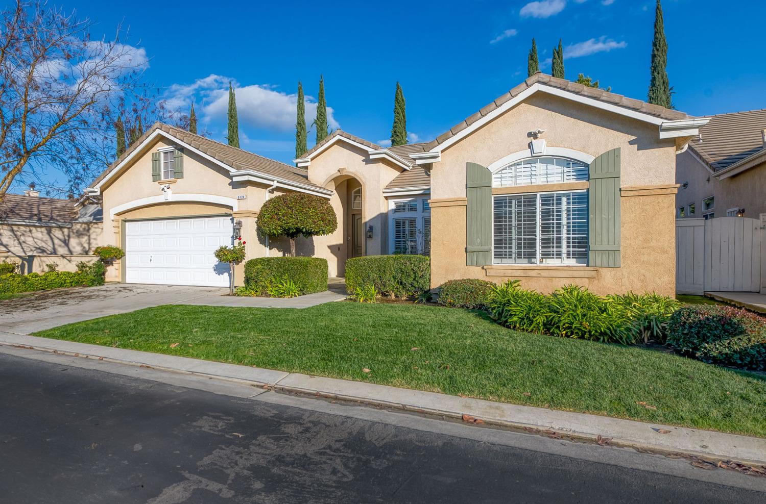 5124 N Via Trevi, Fresno, CA 93711