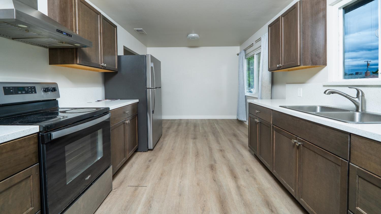 123 Roosevelt St, Coalinga, CA 93210