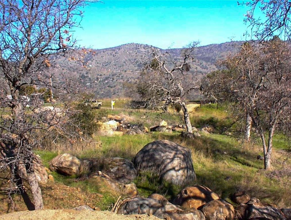 37 Totem Ln, Yokuts Valley, CA 93675