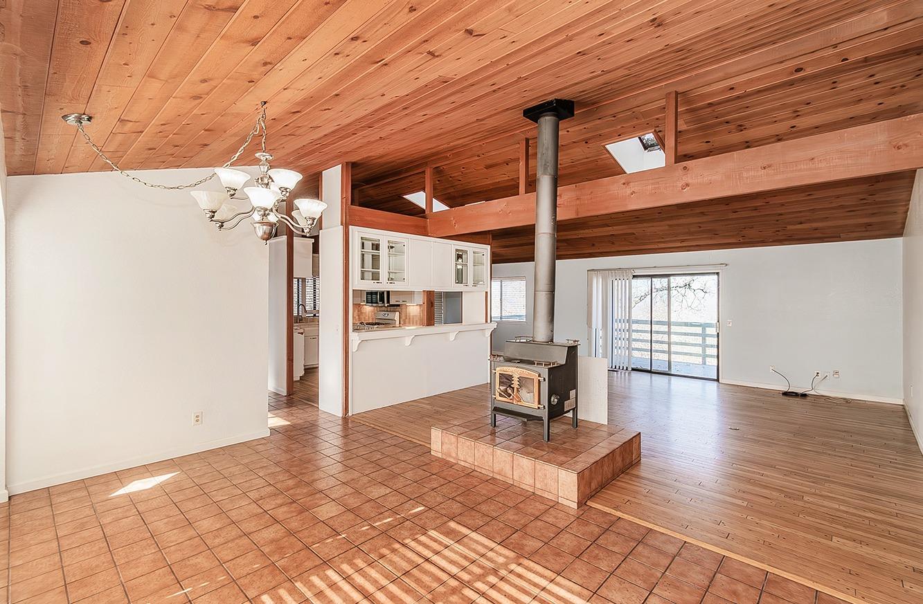 29356 Larkspur Rd, Tollhouse, CA 93667