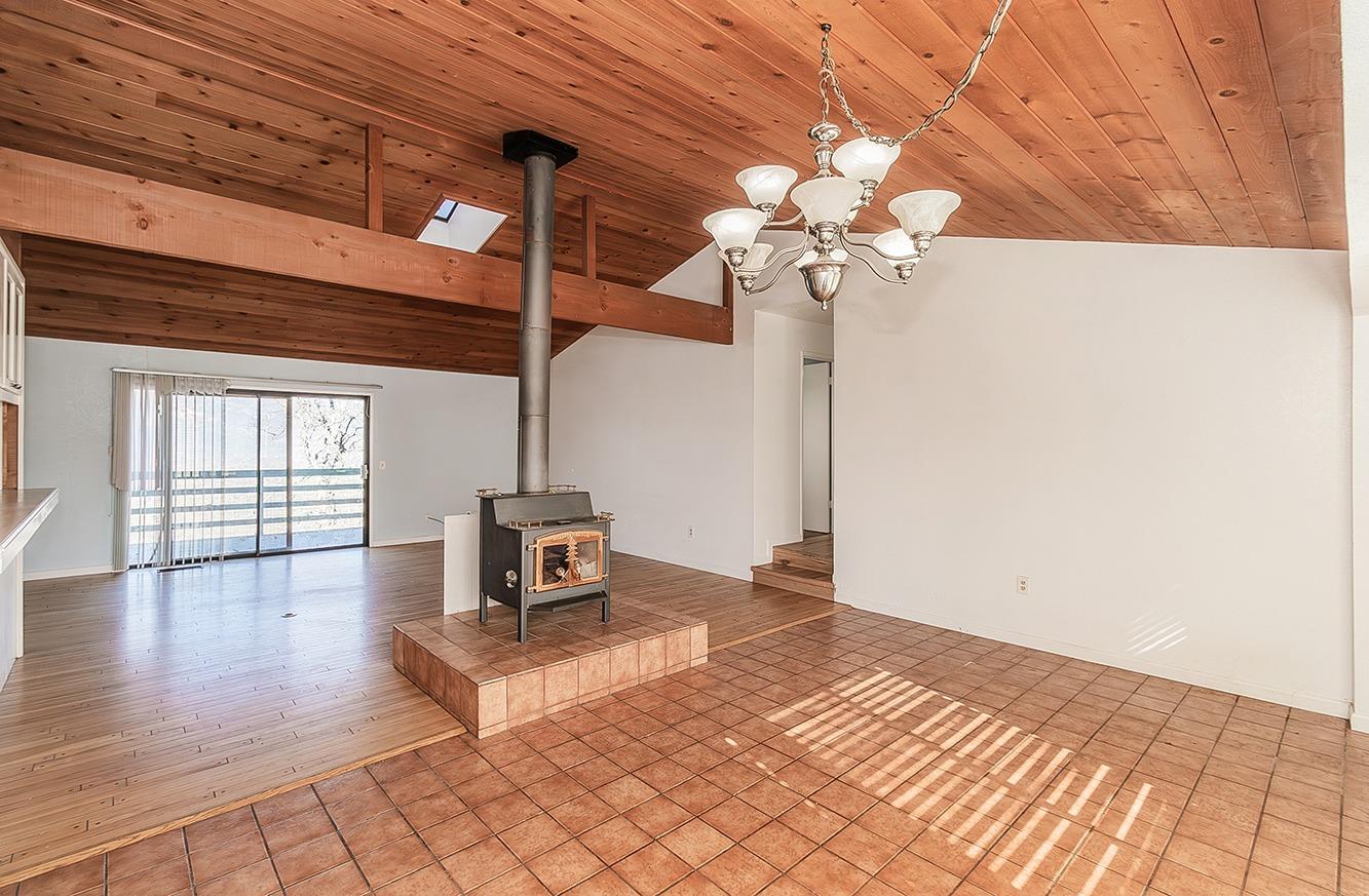 29356 Larkspur Rd, Tollhouse, CA 93667