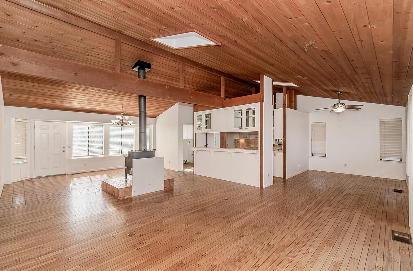 29356 Larkspur Rd, Tollhouse, CA 93667