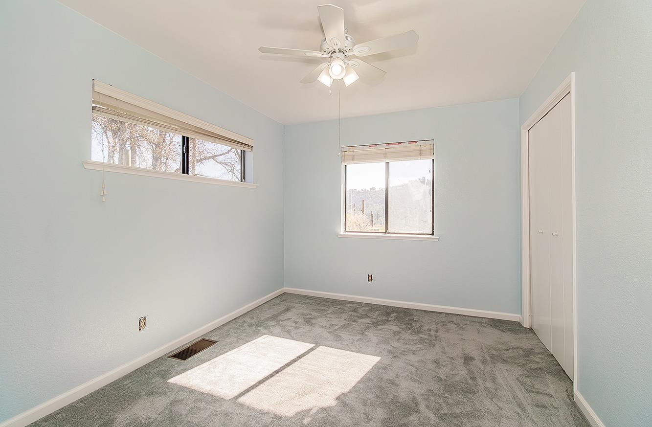 29356 Larkspur Rd, Tollhouse, CA 93667