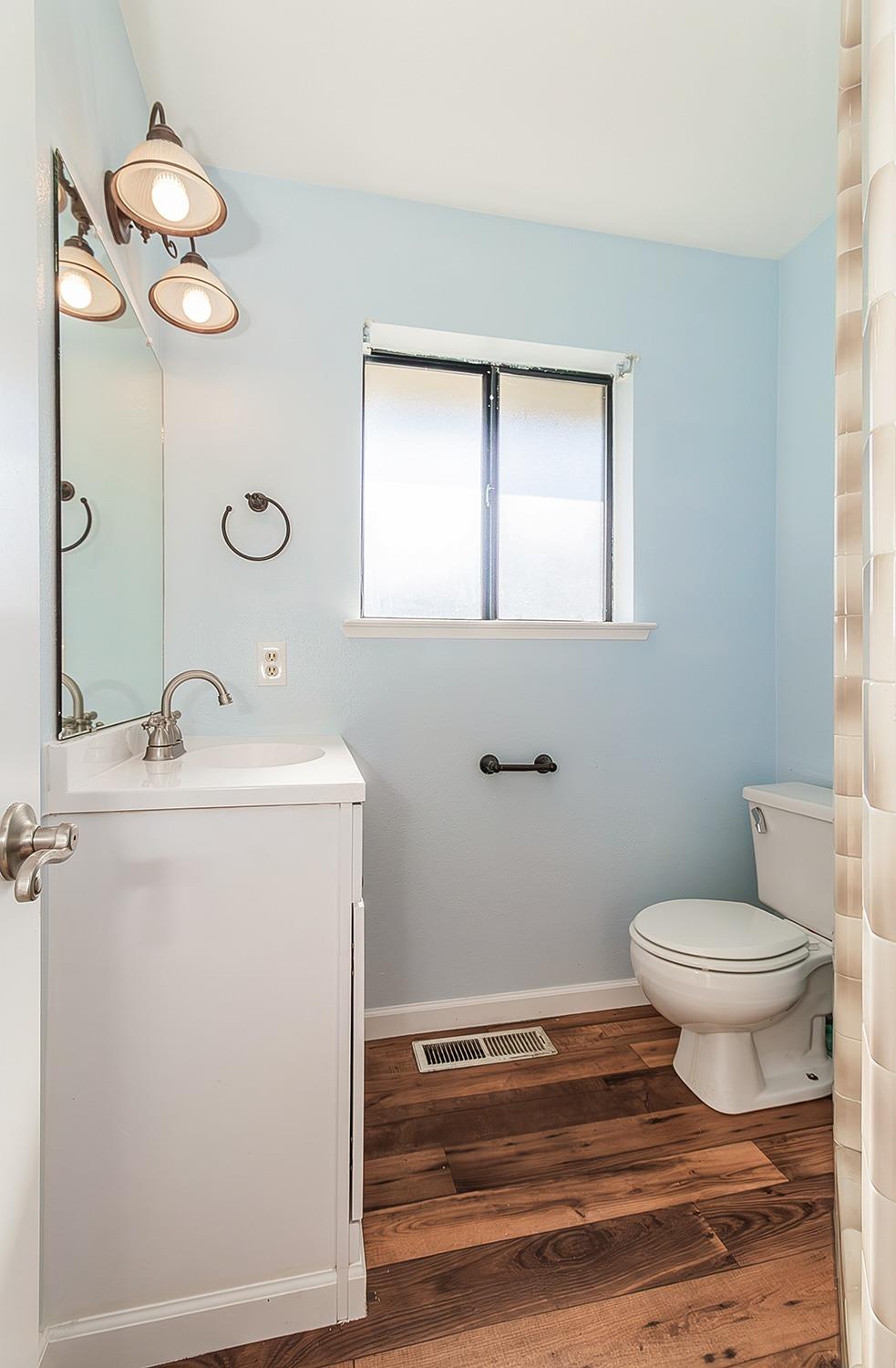 29356 Larkspur Rd, Tollhouse, CA 93667