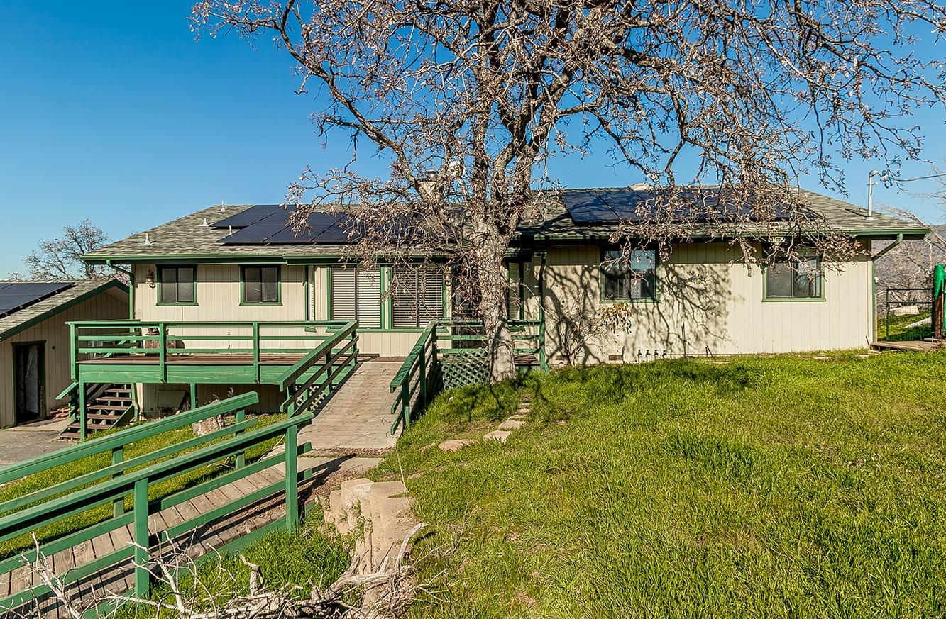 29356 Larkspur Rd, Tollhouse, CA 93667