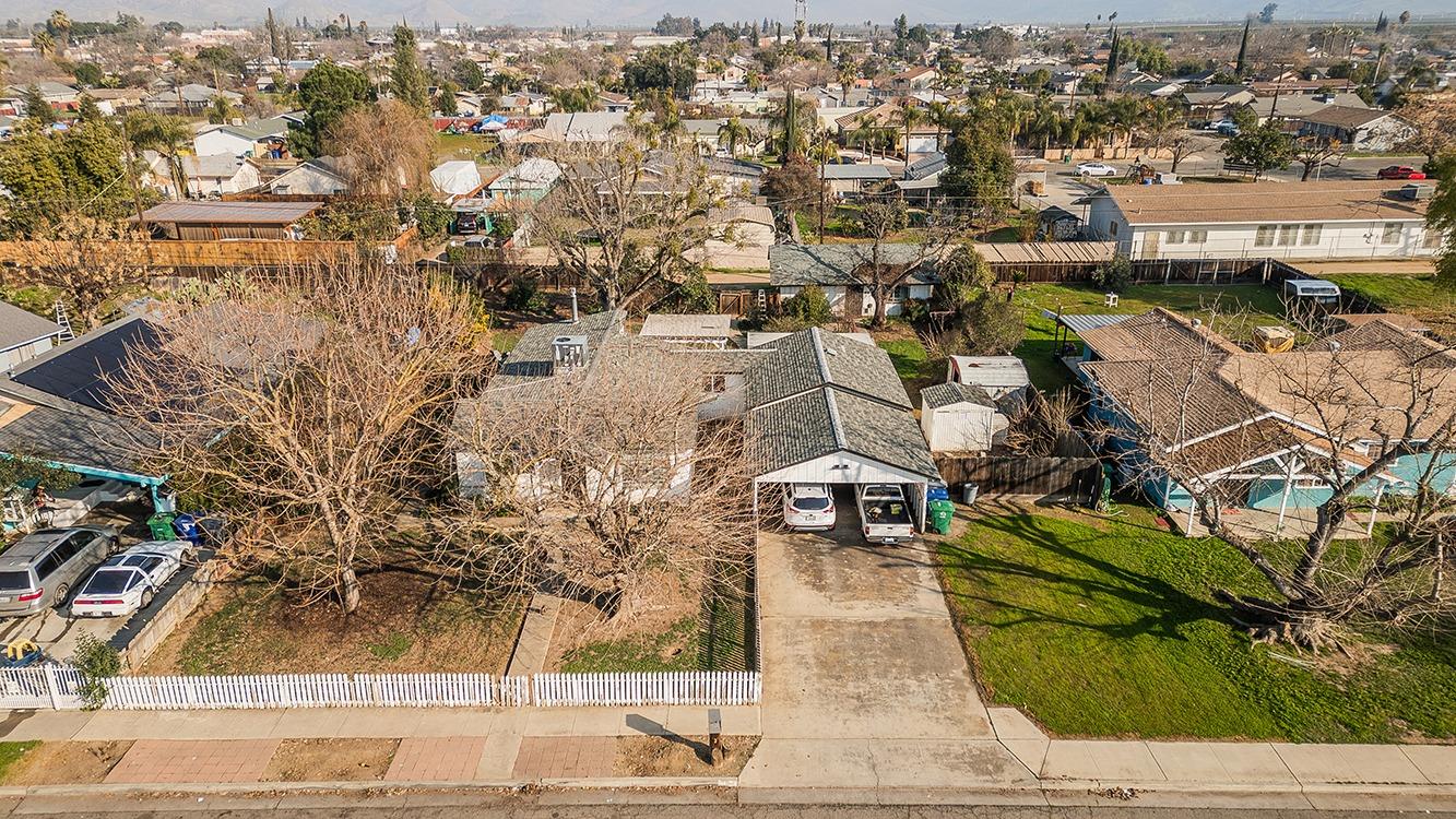 836 12Th St, Orange Cove, CA 93646