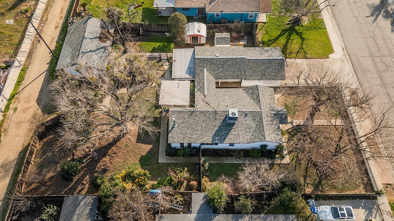 836 12Th St, Orange Cove, CA 93646