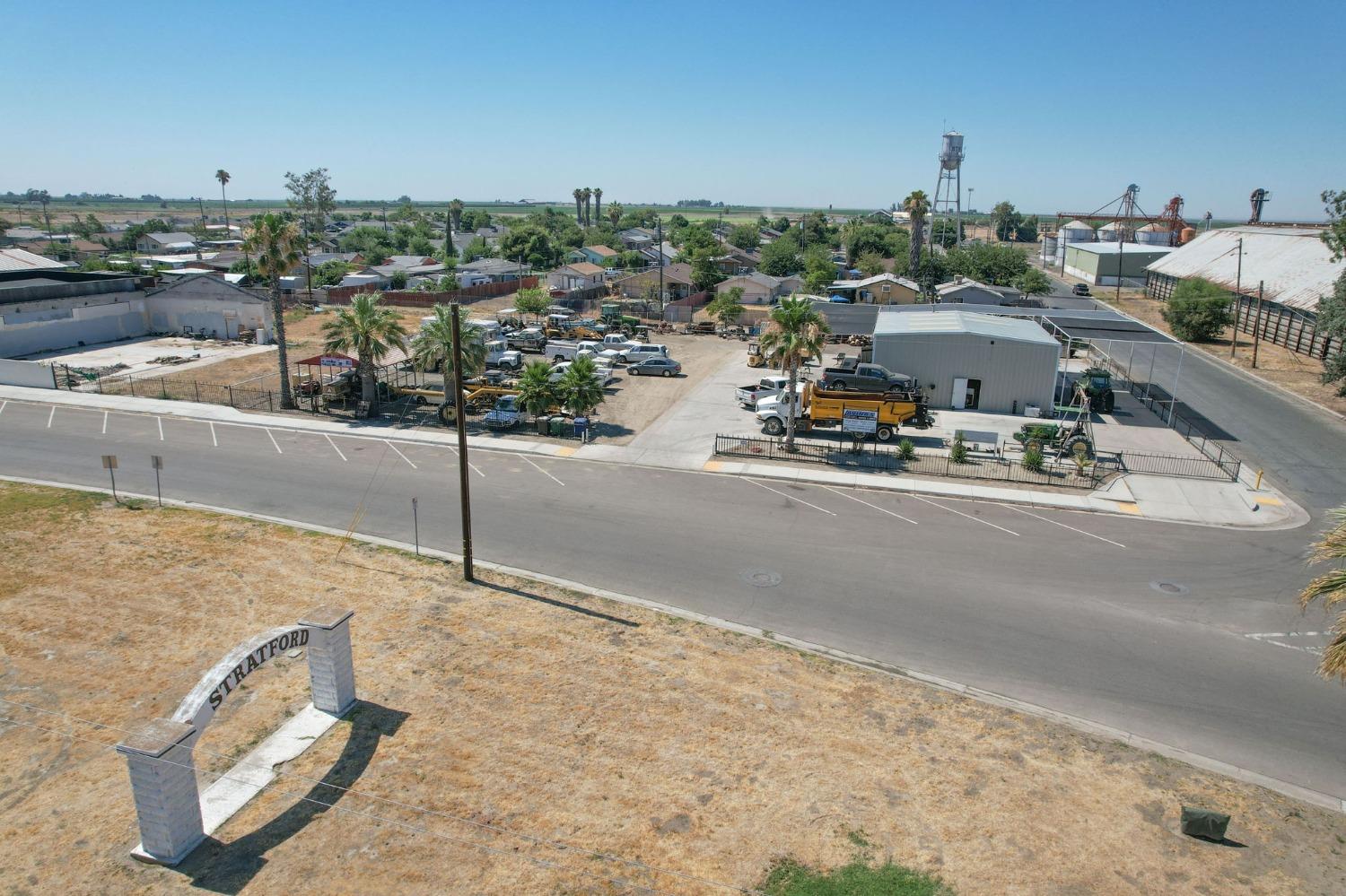 20389 Main St, Stratford, CA 93266