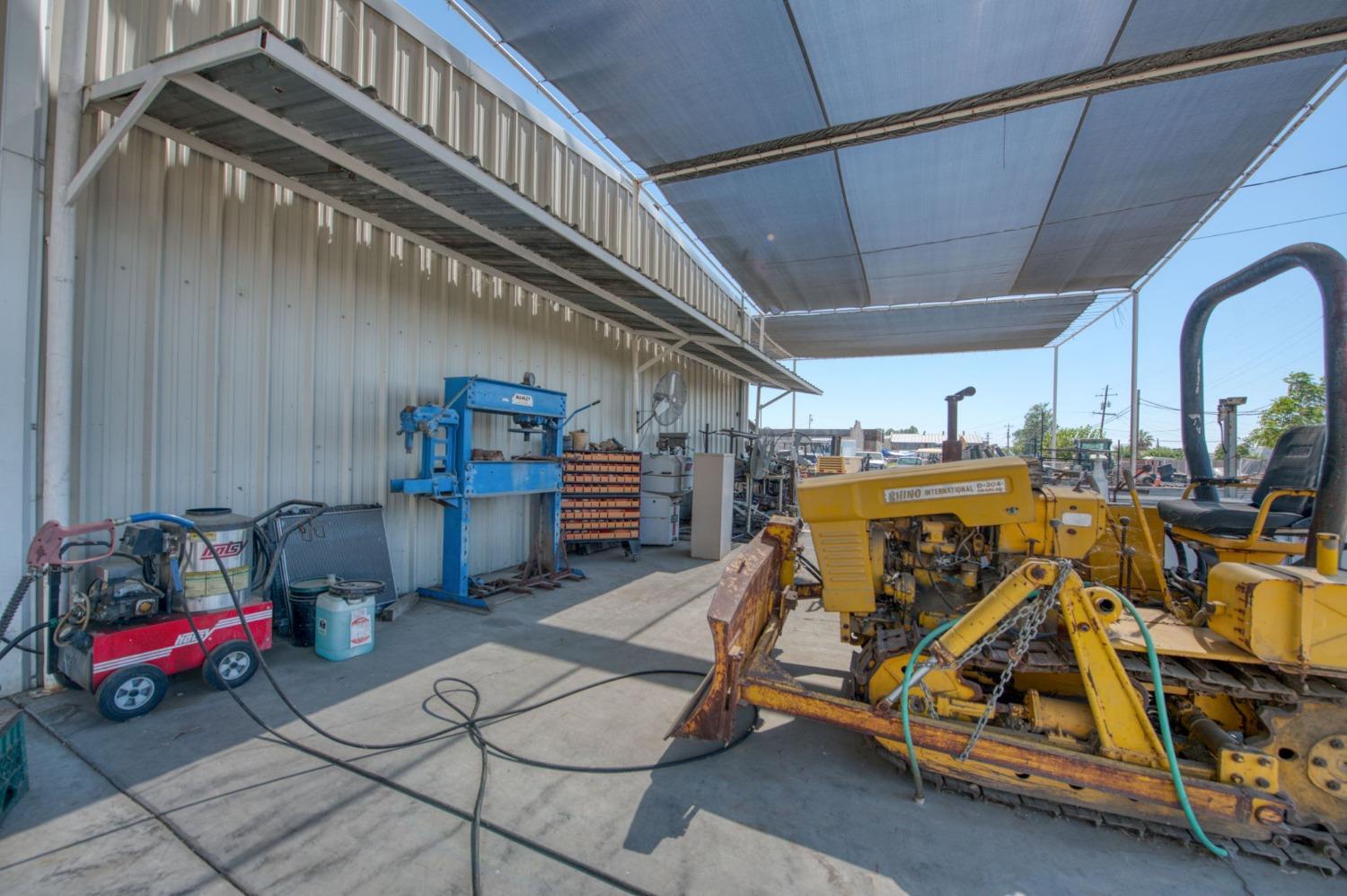 20389 Main St, Stratford, CA 93266