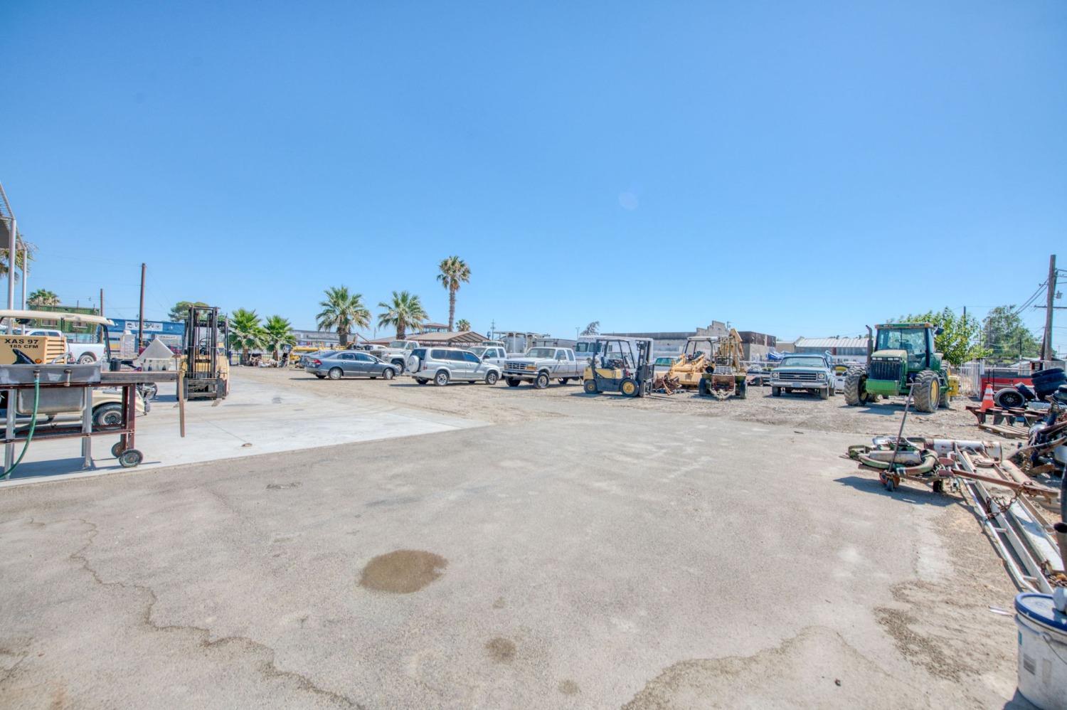 20389 Main St, Stratford, CA 93266