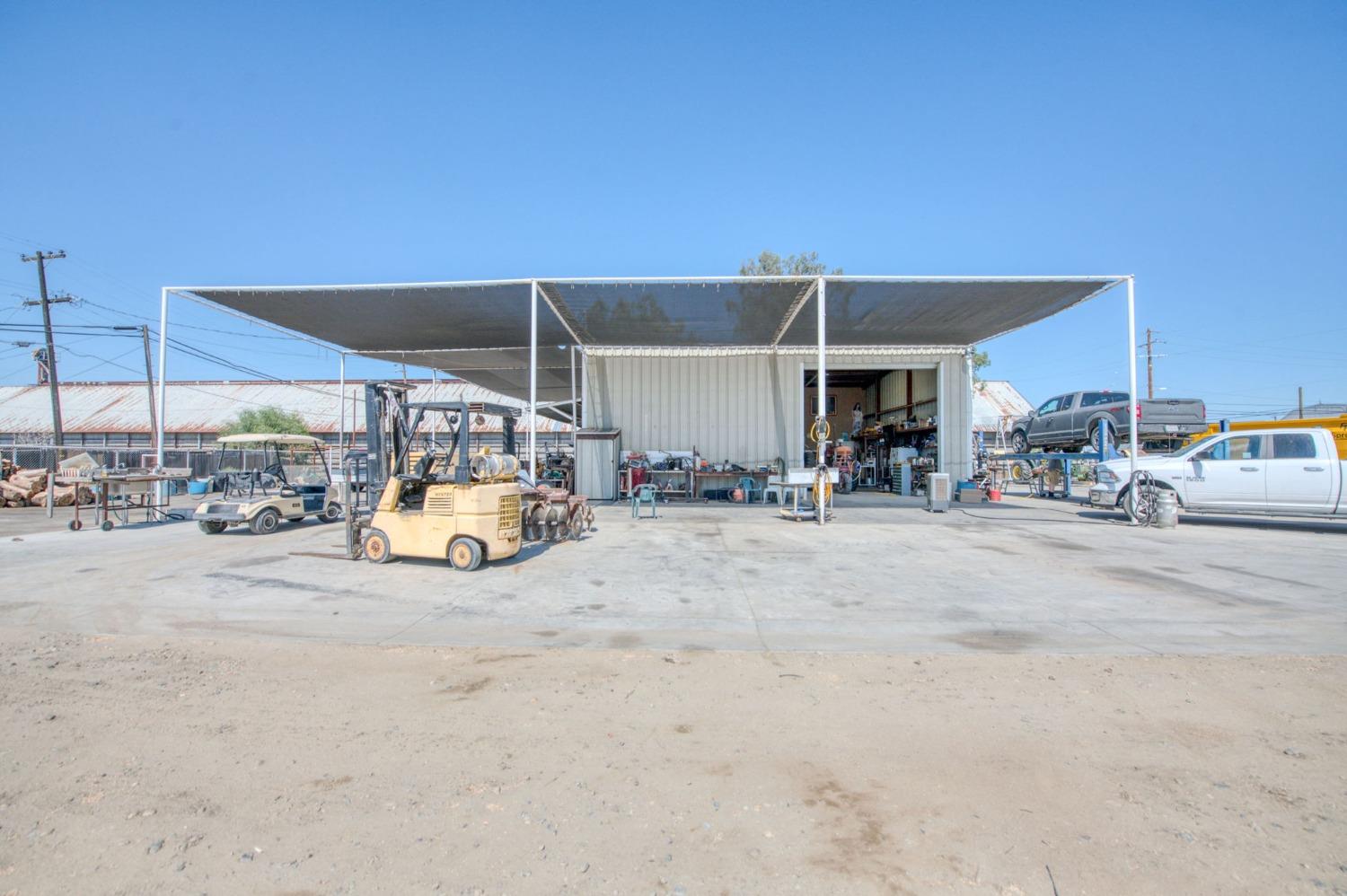 20389 Main St, Stratford, CA 93266