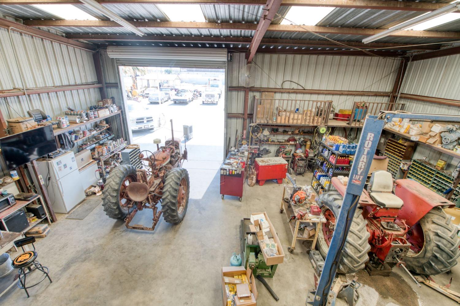 20389 Main St, Stratford, CA 93266