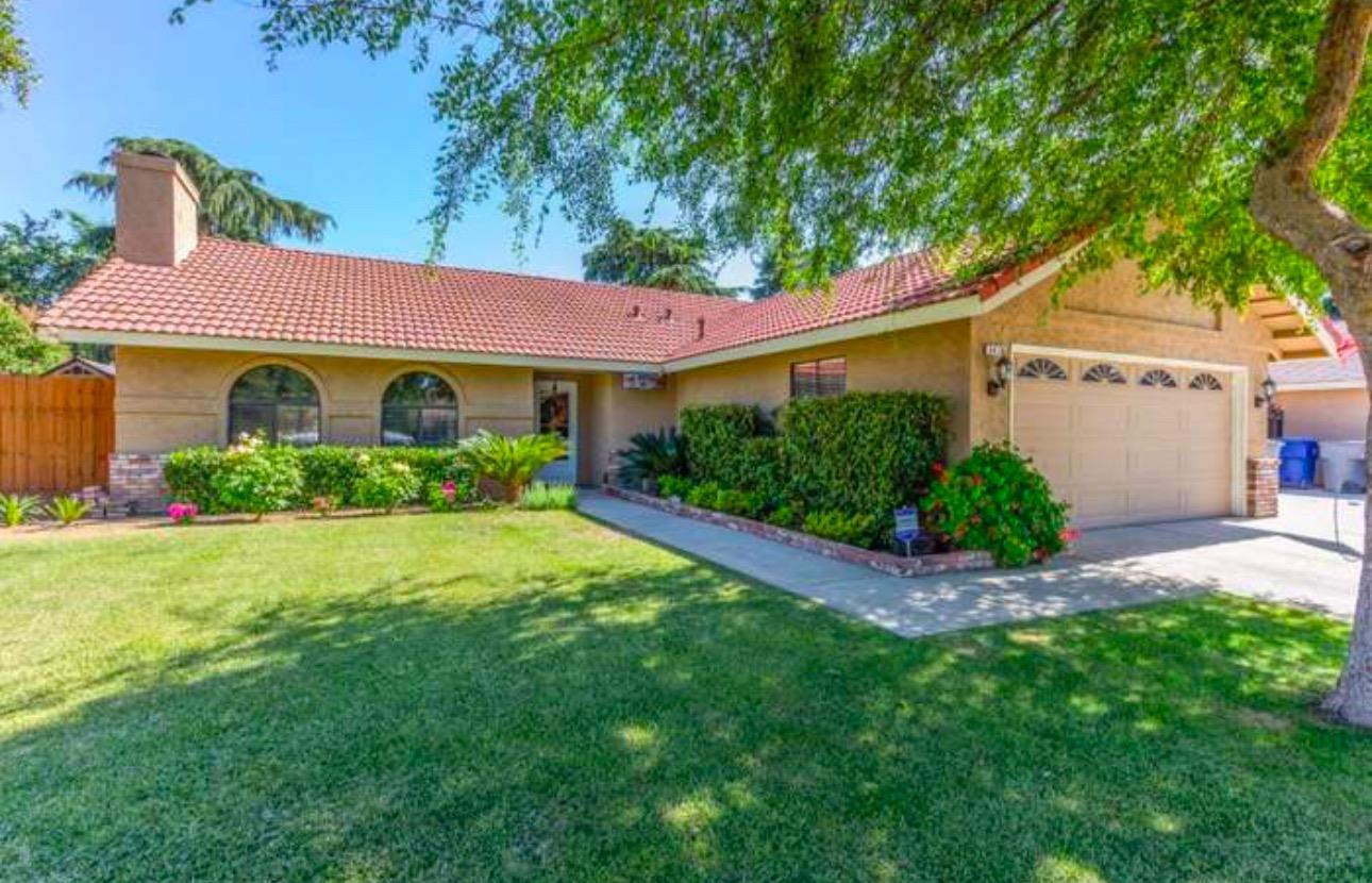 1418 chennault Ave, Clovis, CA 93611
