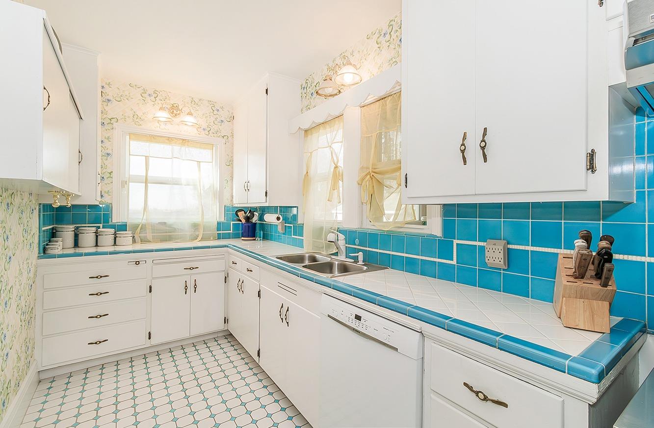 3680 S Newmark Ave, Sanger, CA 93657