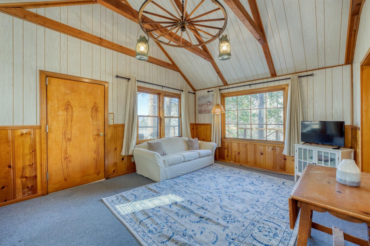 51823 Camp Sierra Street, Shaver Lake, CA 93664