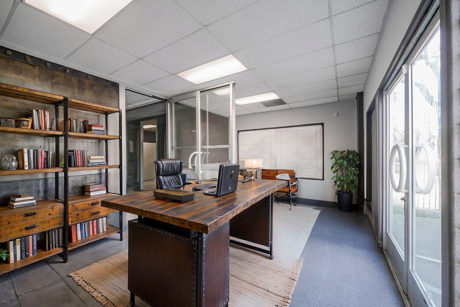 444 N 1St St, Fresno, CA 93702