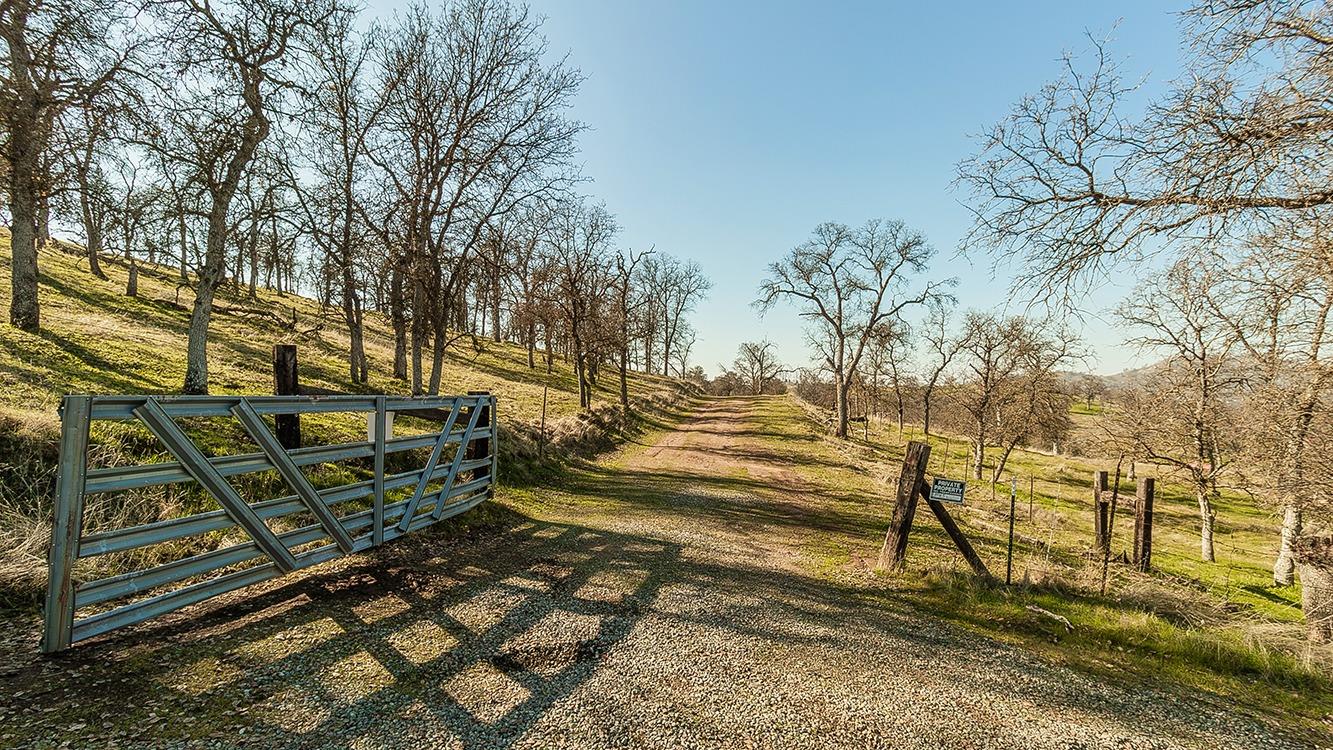 11185 Rusty Spur Ln, Clovis, CA 93619