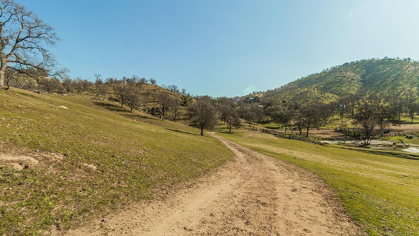 11185 Rusty Spur Ln, Clovis, CA 93619