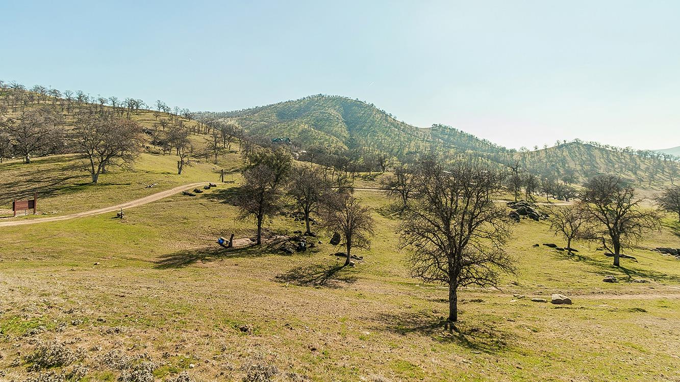 11185 Rusty Spur Ln, Clovis, CA 93619