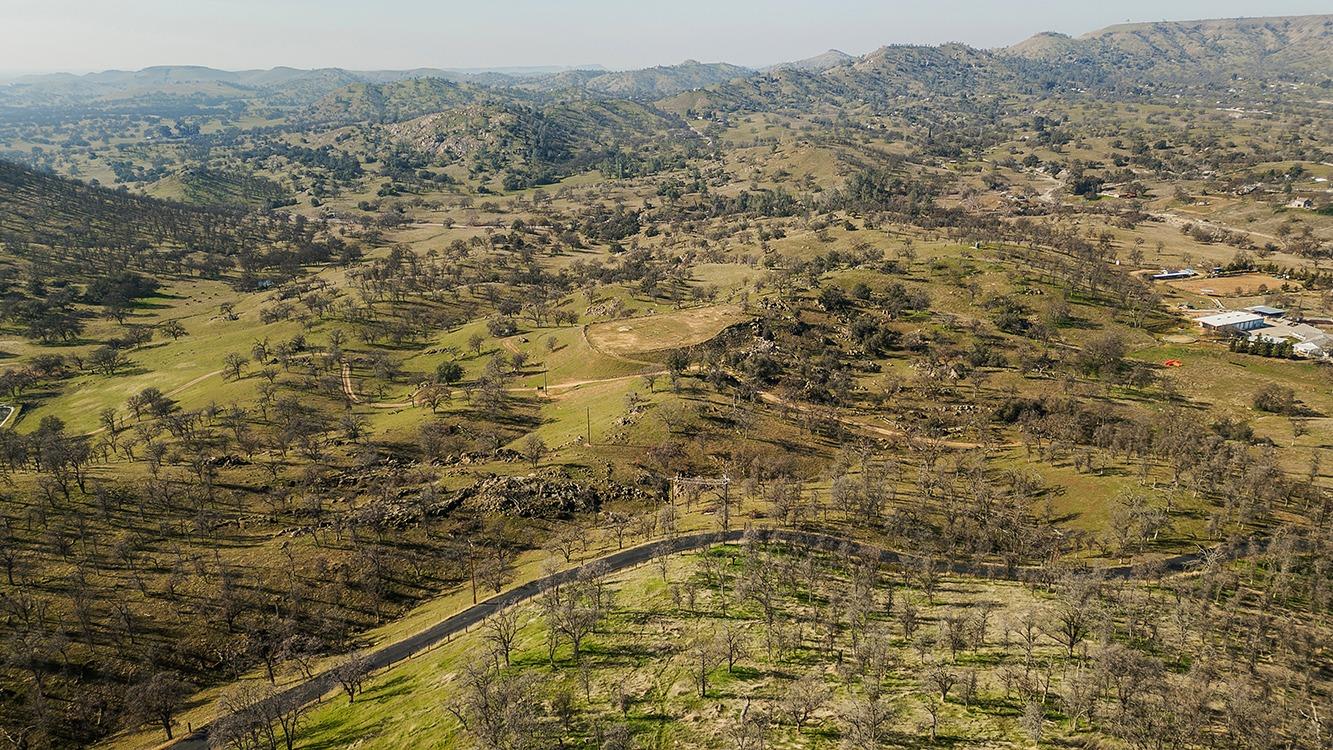 11185 Rusty Spur Ln, Clovis, CA 93619