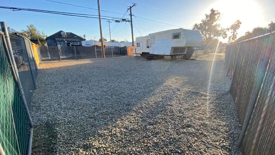 528 N Glenn Ave, Fresno, CA 93701