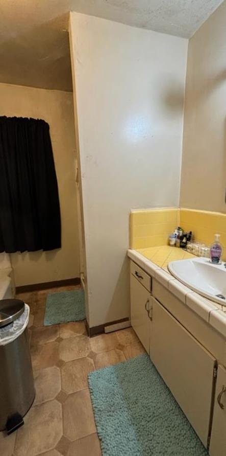 3743 N Fresno St, Fresno, CA 93726