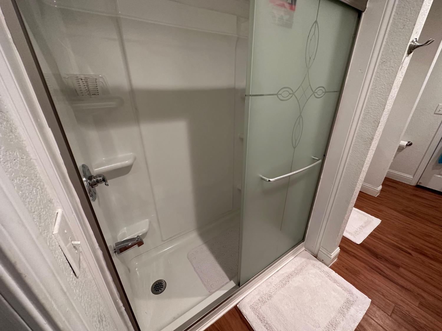 6102 S Cherry Ave, Fresno, CA 93706